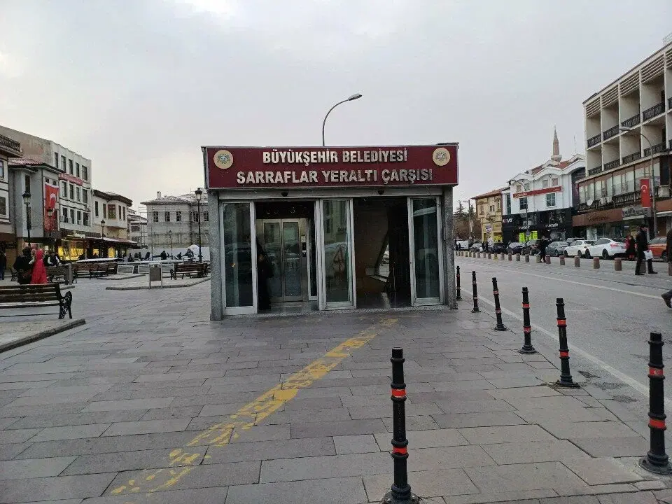 Sarraflar Yeraltı Çarşısı - Image 1