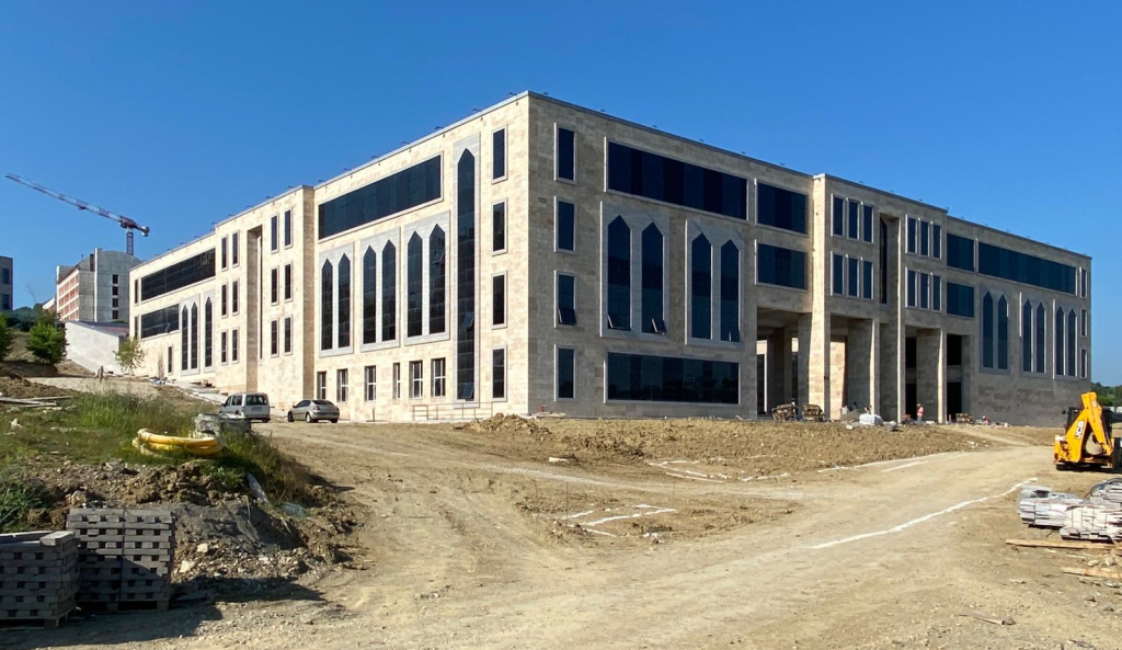 Bartın University Classroom Building - Image 1